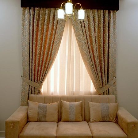 Al Rasheed Apartments Second Floor Apartment Karachi Buitenkant foto