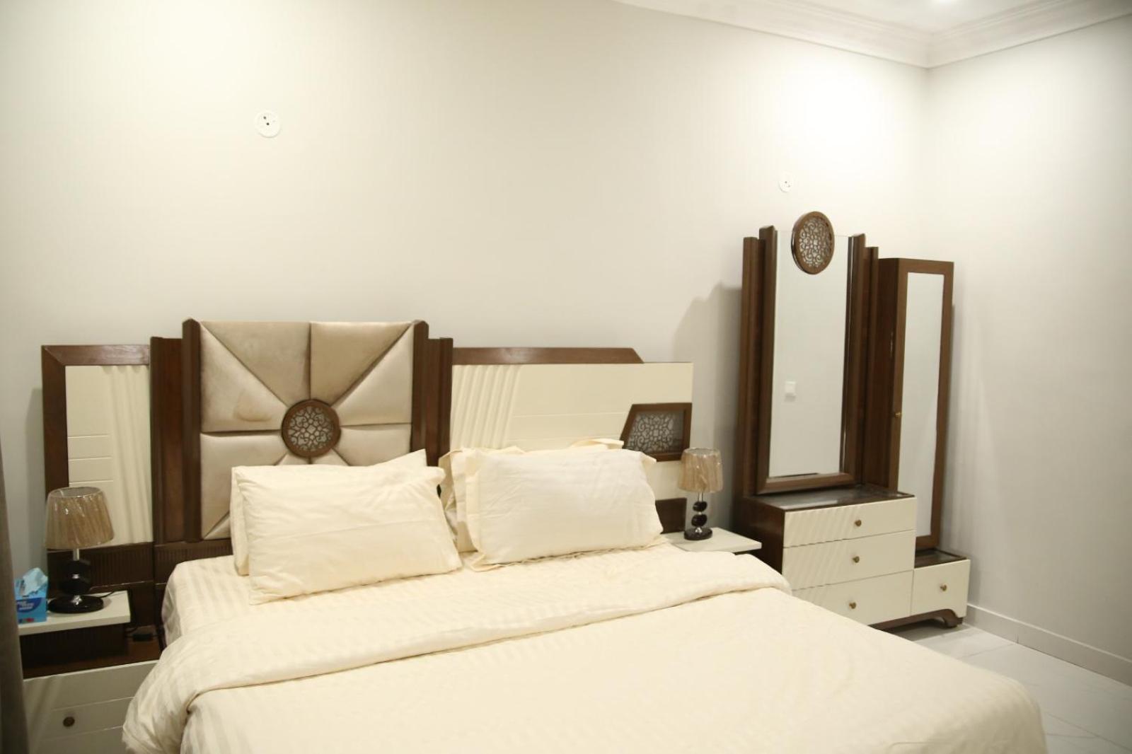 Al Rasheed Apartments Second Floor Apartment Karachi Buitenkant foto
