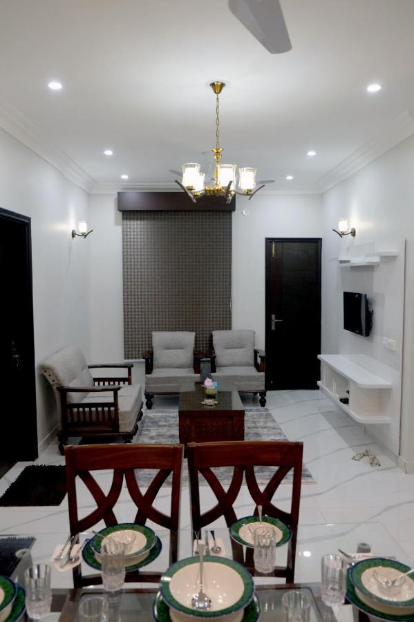 Al Rasheed Apartments Second Floor Apartment Karachi Buitenkant foto